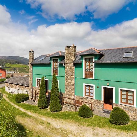 Apartamentos Castrovaselle Nº2 Тапия-де-Касарьего Экстерьер фото